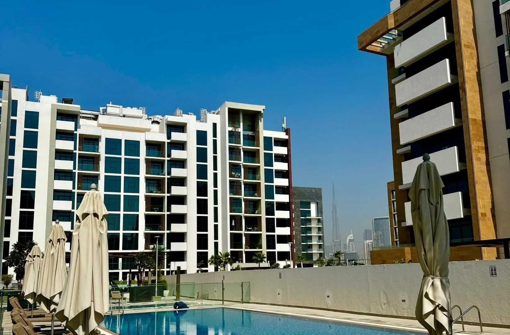 Appartamento 8Min From Downtown Dubai